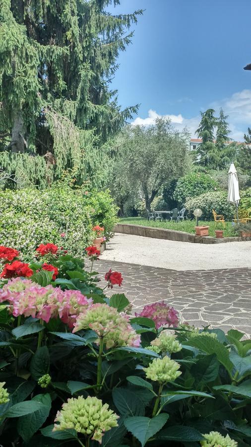 Appartamento Villa Margherita Desenzano del Garda Eksteriør billede